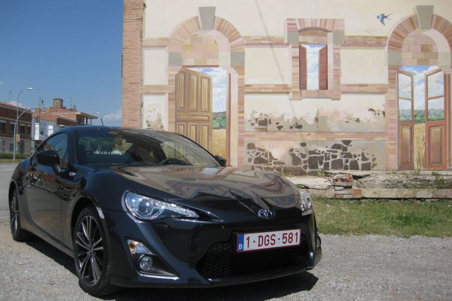 „Toyota GT 86“ - galiniais ratais varomas automobilis, skirtas vairavimo entuziastams.