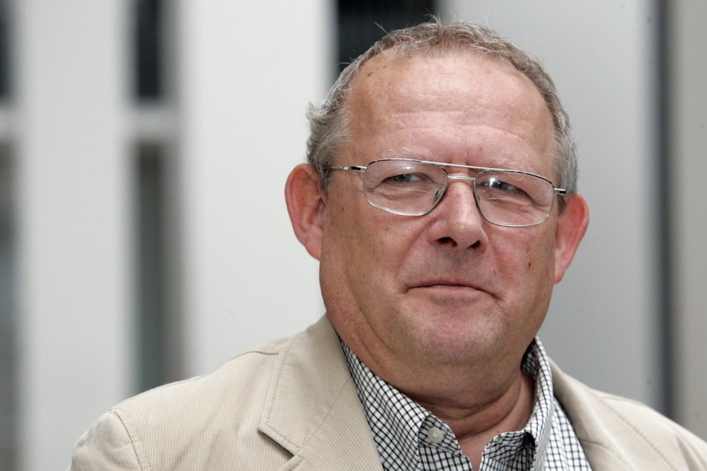 A. Michnikas mano, kad negalima tikėtis, jog valstybių santykius sutvarkys Lenkijos ir Lietuvos politikai.