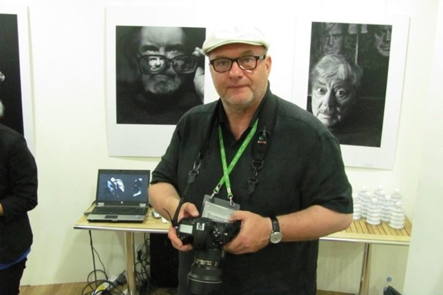 „Mėgstu nespalvotą fotografiją, nes taip galima geriau išryškinti žmogaus esmę“, - sakė fotografas A. Aleksandravičius.