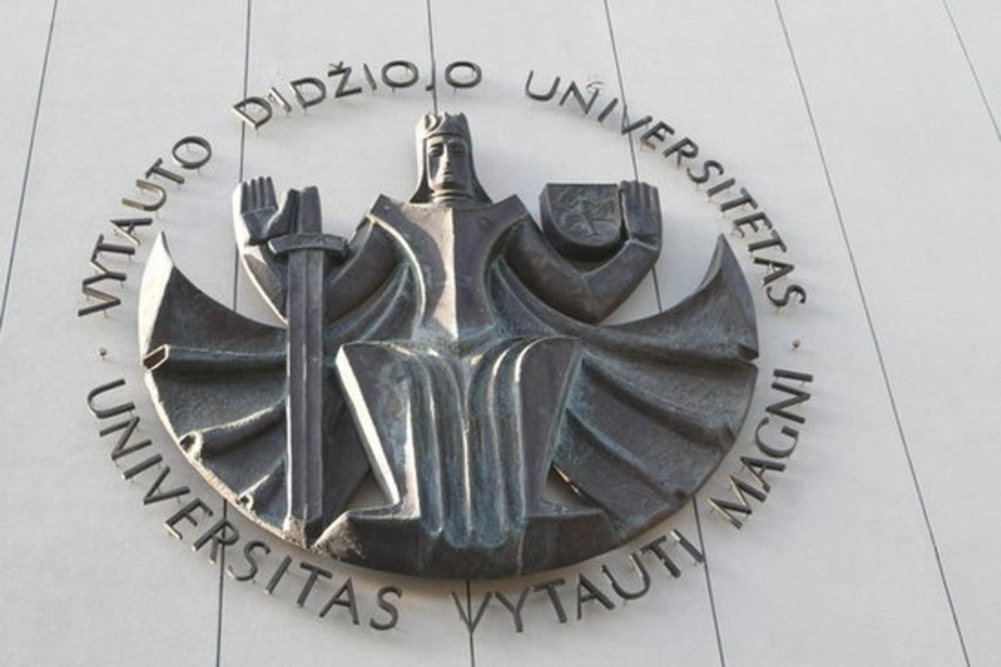 Vytauto Didžiojo universitetas parengė netoli 2000 diplomuotų specialistų.