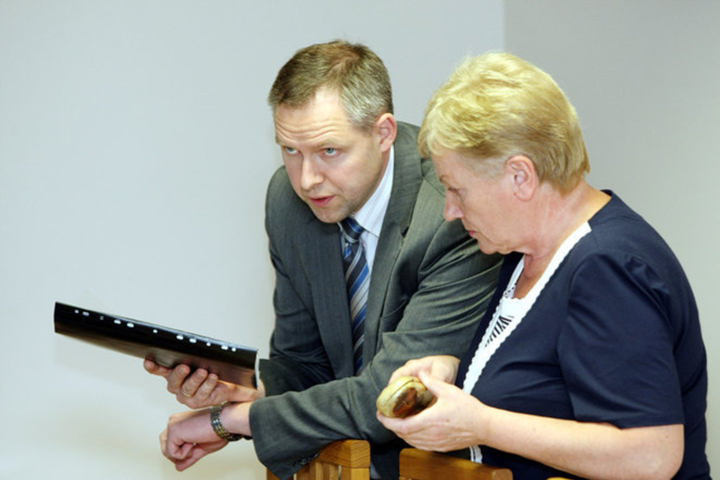 Komisija dirbo už uždarų durų.