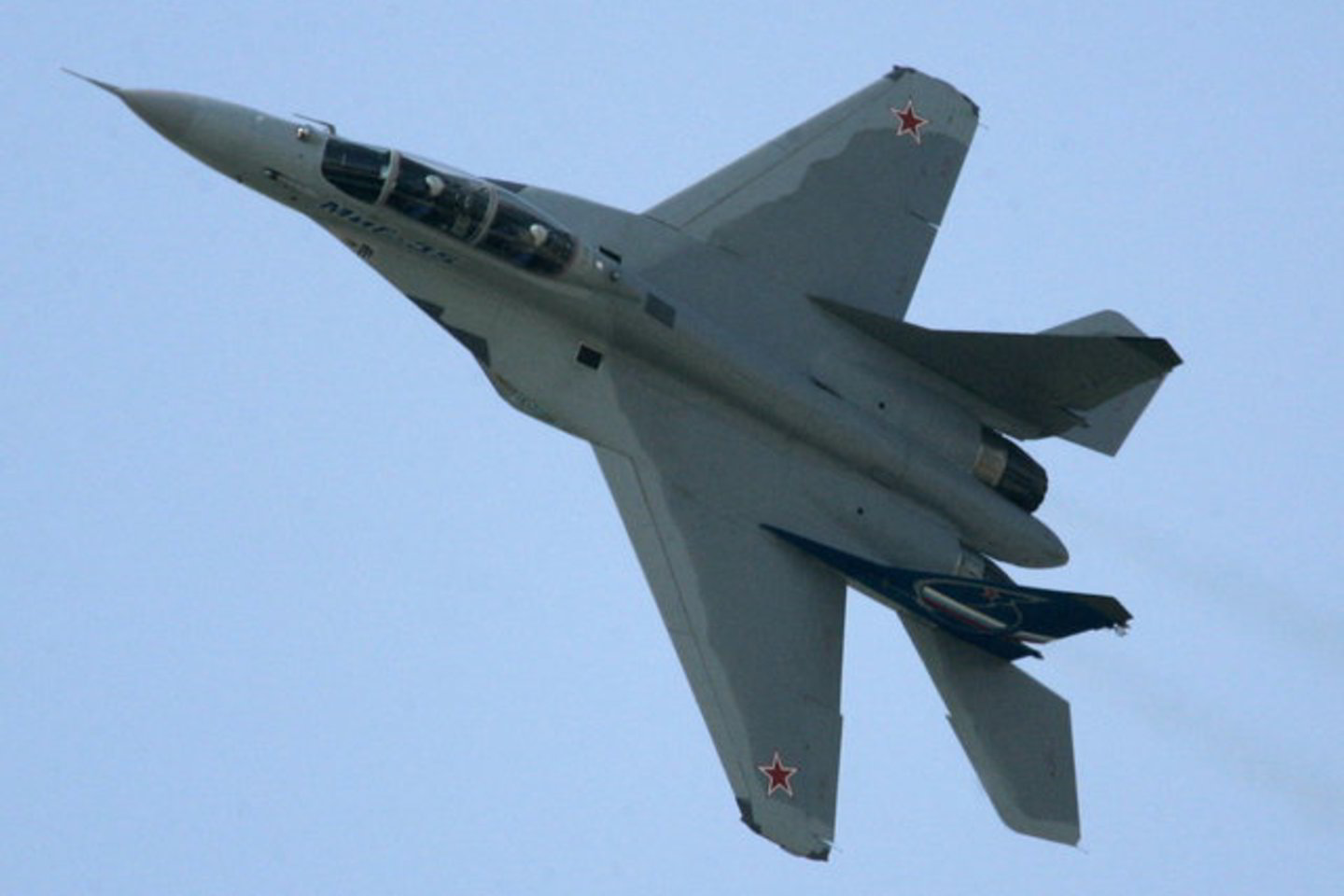 Už „MiG-29“ naikintuvo navigacijos įrangos vagystę buvusiems kariškiams skirta trejų metų laisvės atėmimo bausmė.