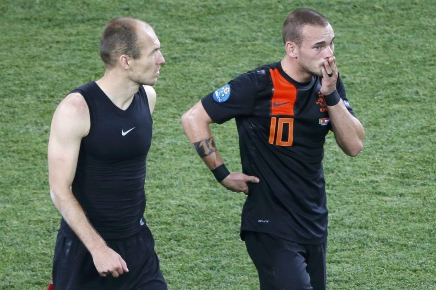 Olandijos rinktinės žvaigždės A.Robbenas ir W.Sneijderis per trejas „Euro 2012“ mačus neįmušė nė vieno įvarčio.