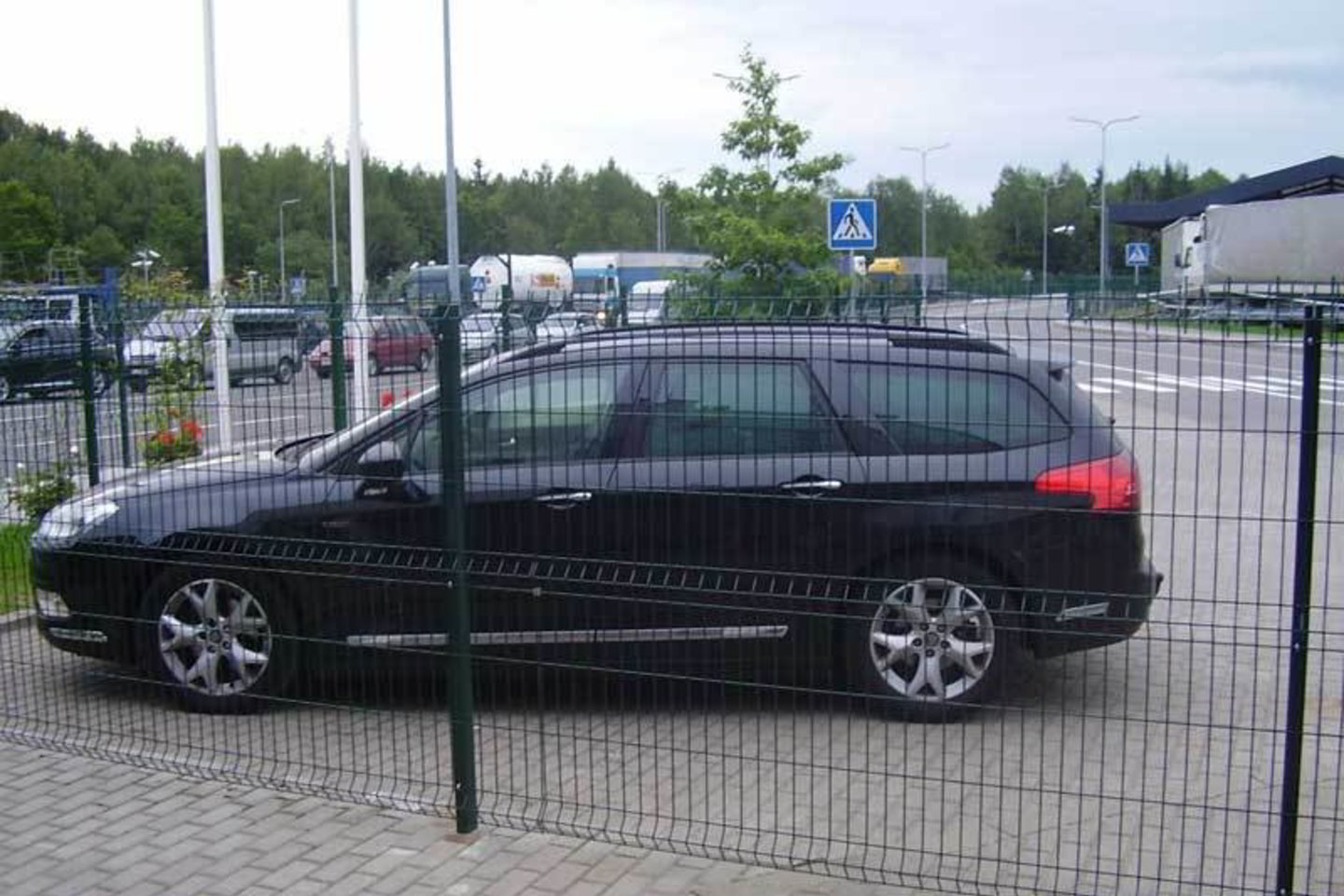 Šio „Citroen C5“ nuo 2008-ųjų gruodžio pabaigos kaip pavogto ieško Vokietijos teisėsaugininkai.