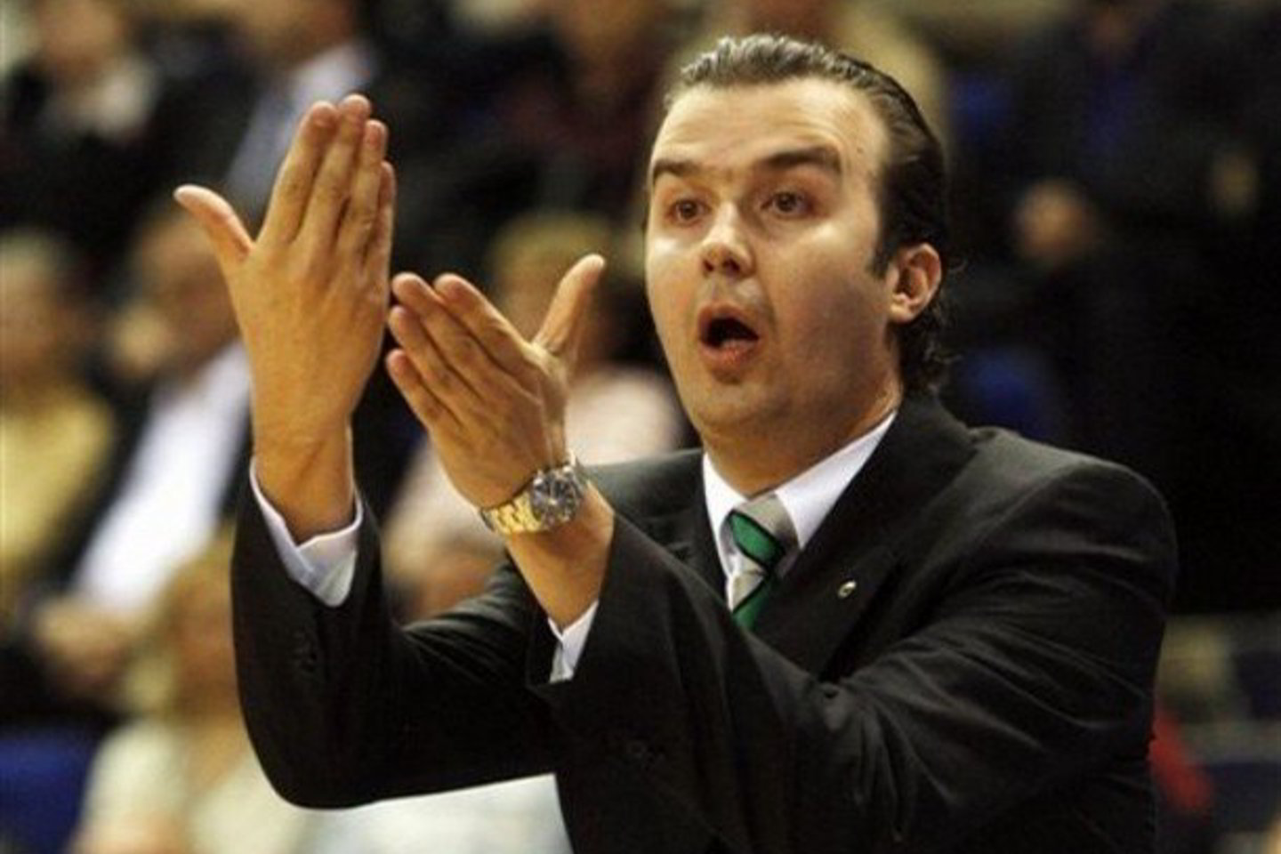 S. Pianigiani vadovaus "Fenerbahce Ulker" ekipai.