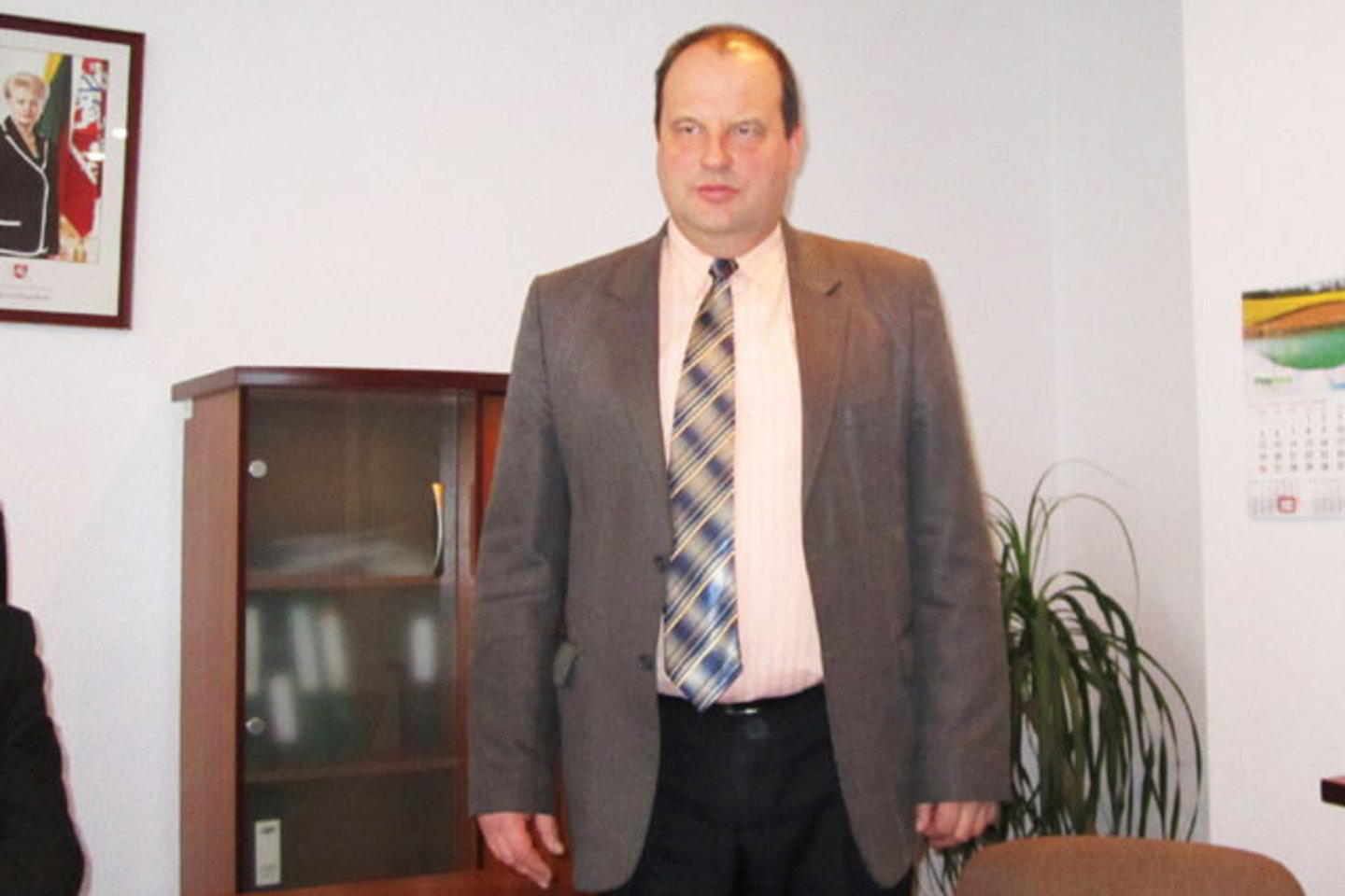 Į darbą Radviliškio rajono savivaldybėje sugrįžusio E. Pranevičiaus karjera truko neilgai.