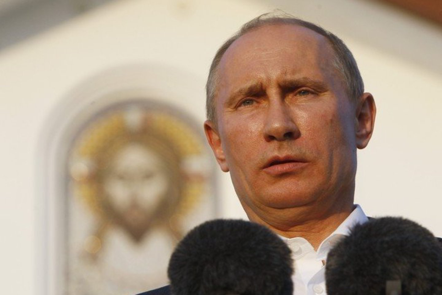 „Federacijos Tarybos formavimo tvarka turi būti demokratiškesnė”, - pareiškė V. Putinas.