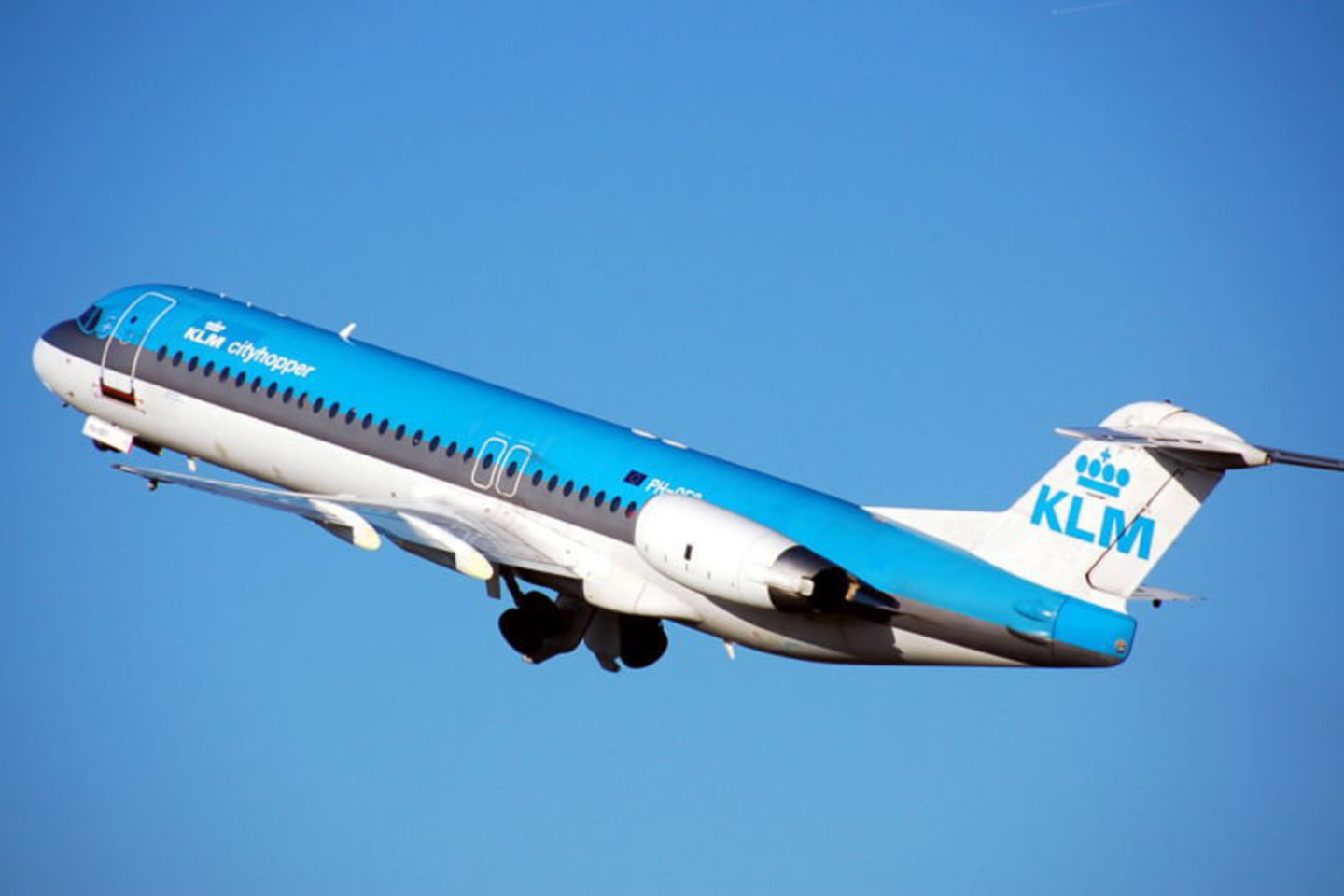 Už atšauktą skrydį bendrovė KLM iš pradžių pasiūlė 150 eurų čekį kitai kelionei. Tačiau nenusileidome ir gavome kiekvienas po 600 eurų. Tai du trečdaliai bilieto kainos į abi puses. „Reuters“ asociatyvi nuotr.