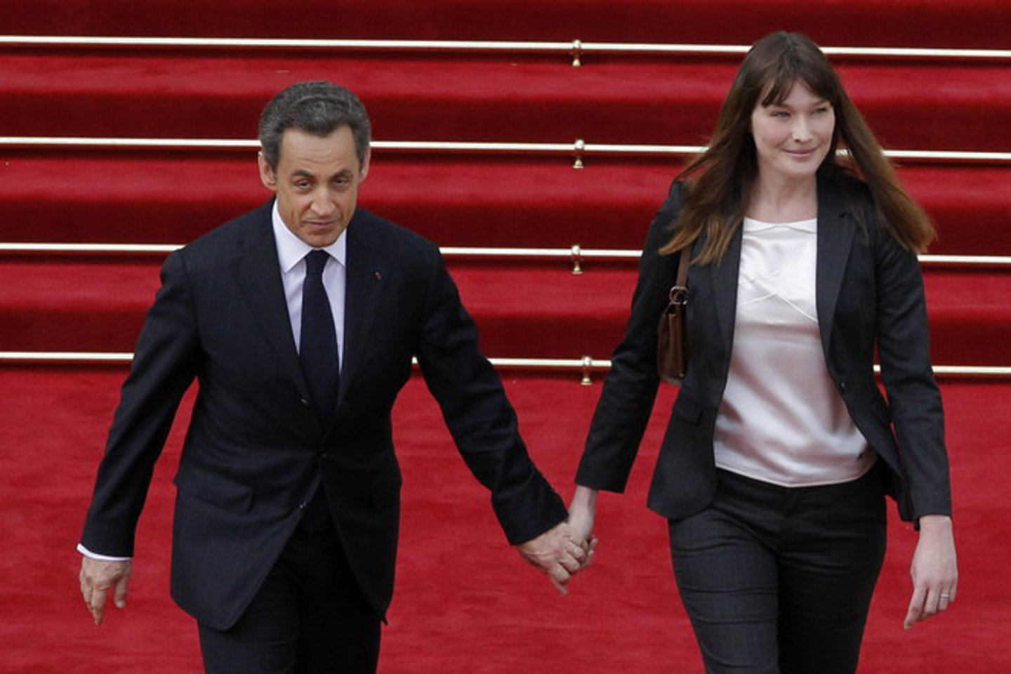 Carla Bruni pagimdys antrąjį bendrą jos ir N. Sarkozy vaiką.<br>AP