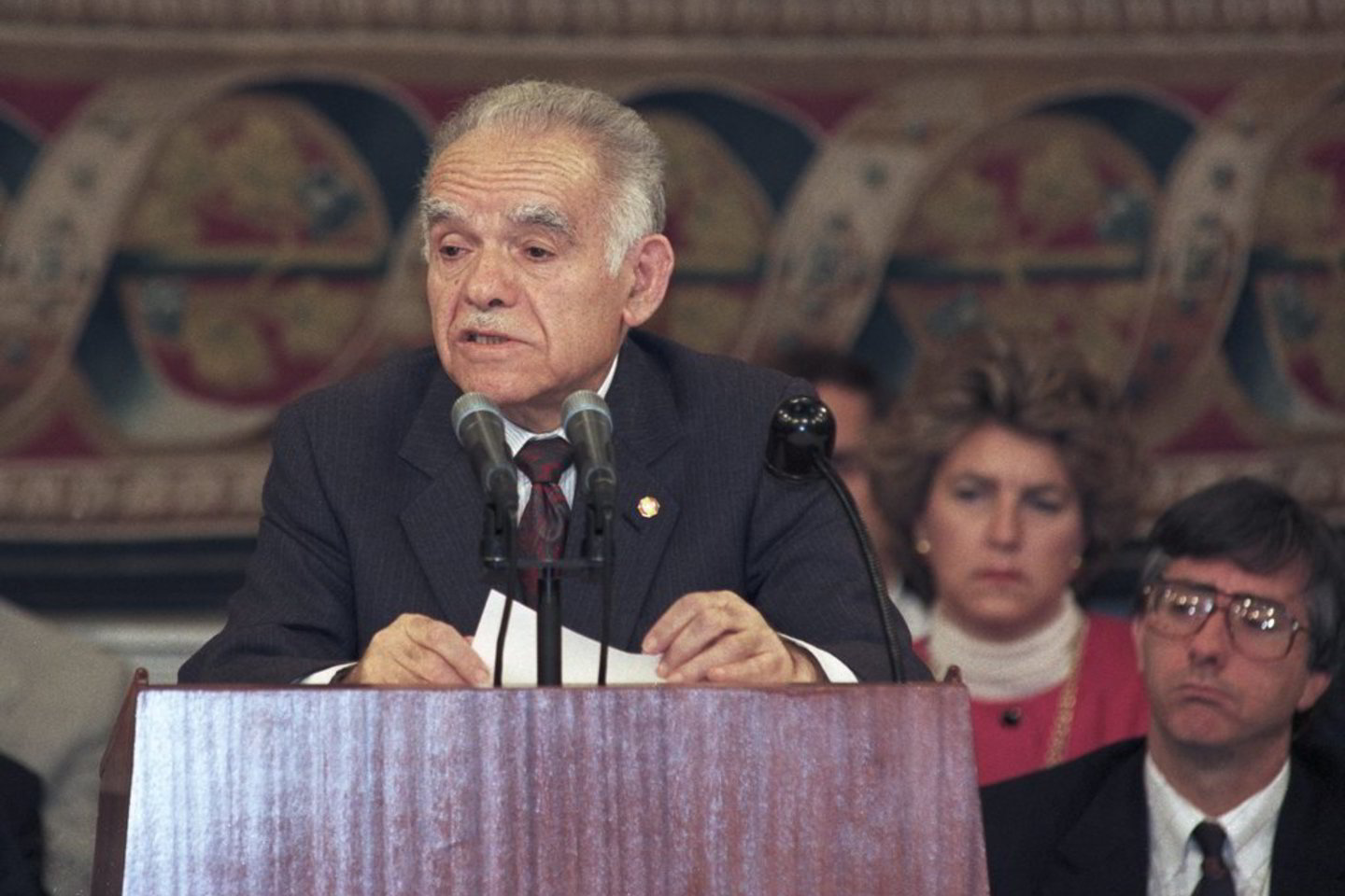Y. Shamiras iš politikos pasitraukė 1993-iaisiais.