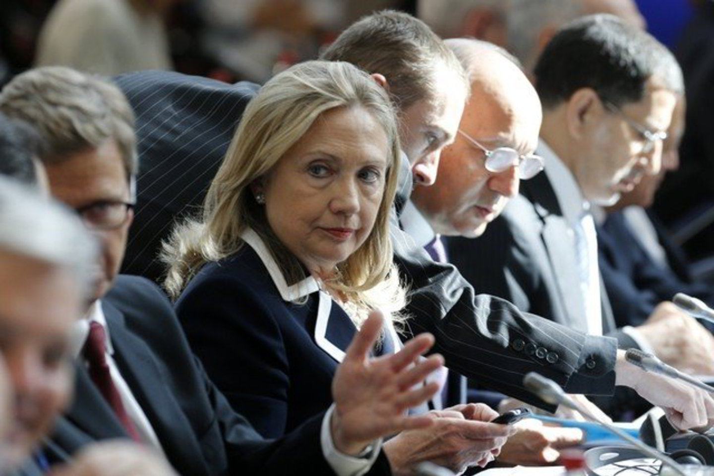 H. Clinton mano, jog Rusija ir Kinija „netiki, kad išvis moka kokią nors kainą už (Sirijos) režimo palaikymą“.