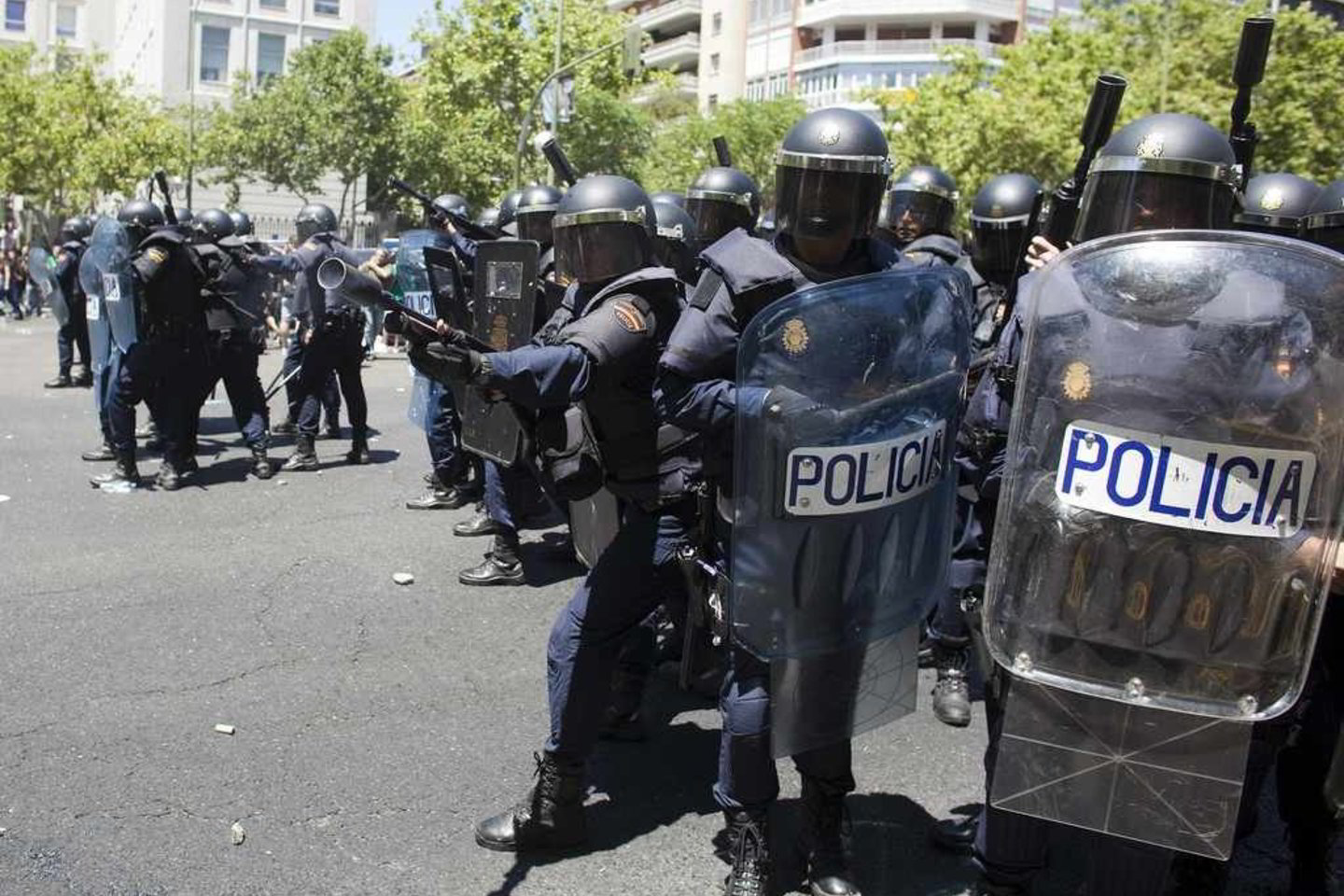 Trečiadienį Madride per policijos ir šachtininkų susirėmimus prie Ispanijos pramonės ministerijos nukentėjo 76 žmonės, tarp jų - 33 pareigūnai.