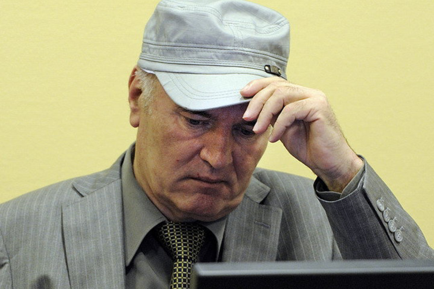 Po beveik dviejų mėnesių pertraukos R. Mladičiaus procesas atnaujintas pirmadienį.