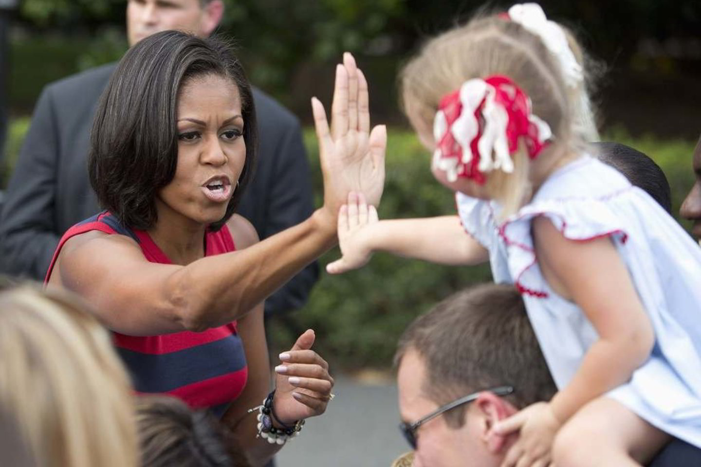 Jungtinių Valstijų saugumo tarnybos pradėjo tikrinti pranešimus apie galimus pasikėsinimo į JAV prezidento žmoną Michelle Obamą planus