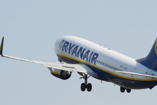 Už tai, kad „Ryanair“ nenutrauktų skrydžių iš Kauno, - 7 mln. litų