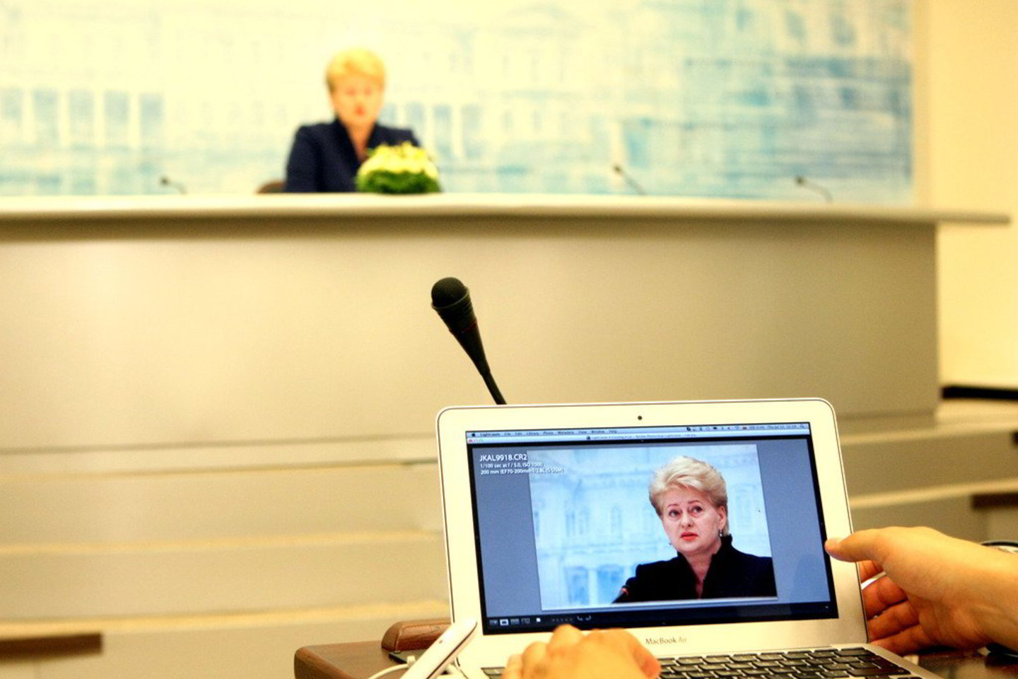 D. Grybauskaitė sako, kad 2013 metais visos šalies institucijos iš valstybės biudžeto turėtų gauti tokį pat finansavimą kaip ir šiemet.