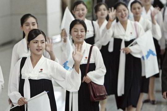 Kim Jong-uno žmona paauglystėje svajojo apie Korėjų susijungimą