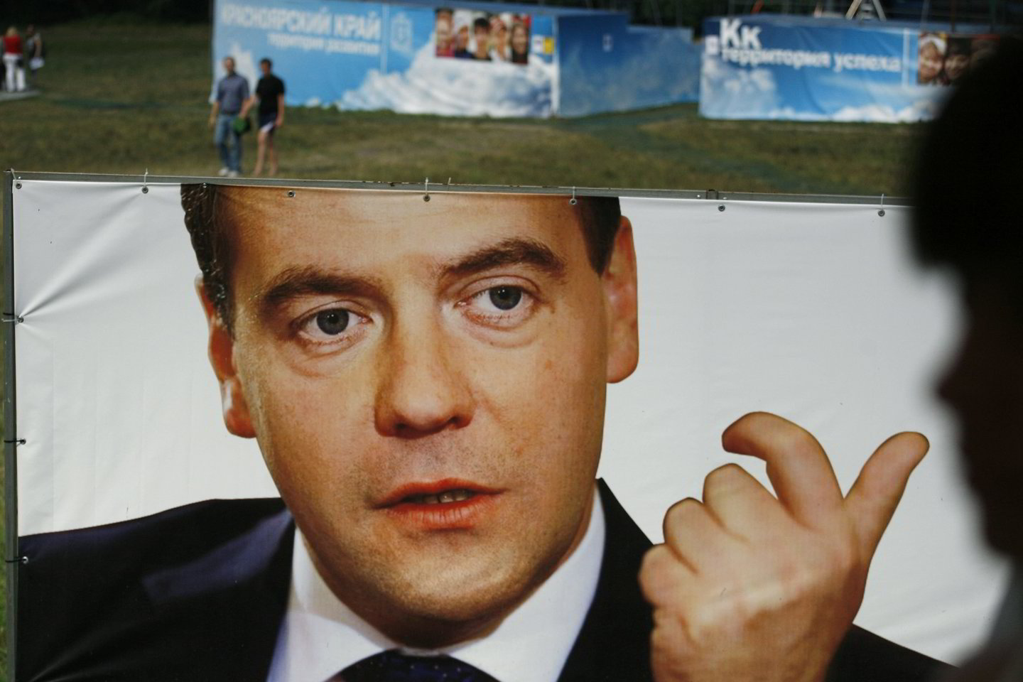 Rusijos Federacijos ministras pirmininkas D. Medvedevas neatmeta, kad balotiruosis į Rusijos prezidentus per rinkimus 2018 metais.<br>Reuters