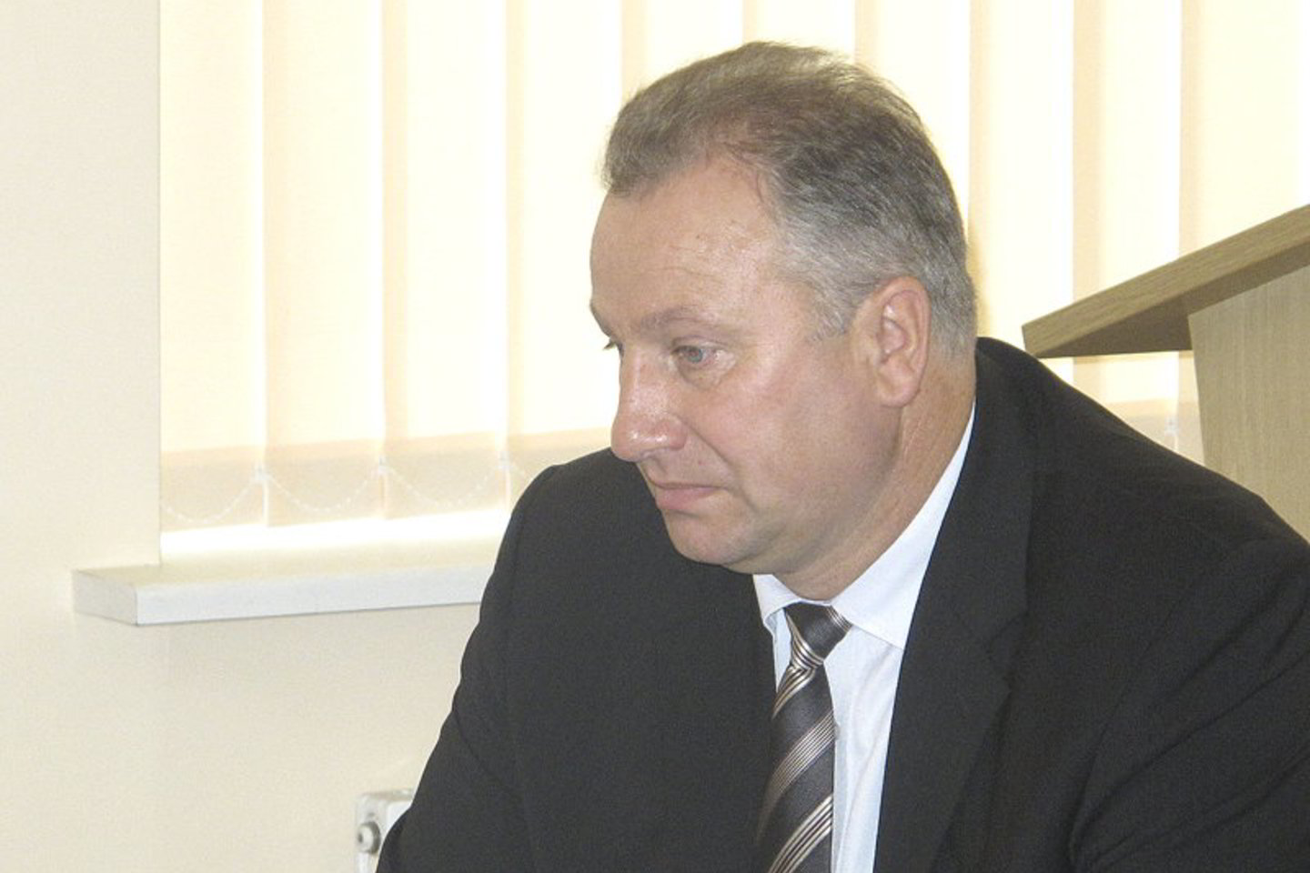 Bitėnų kaimo gyventoja B. Minevičienė ir Pagėgių meras V. Komskis vėl gali susitikti teisme.