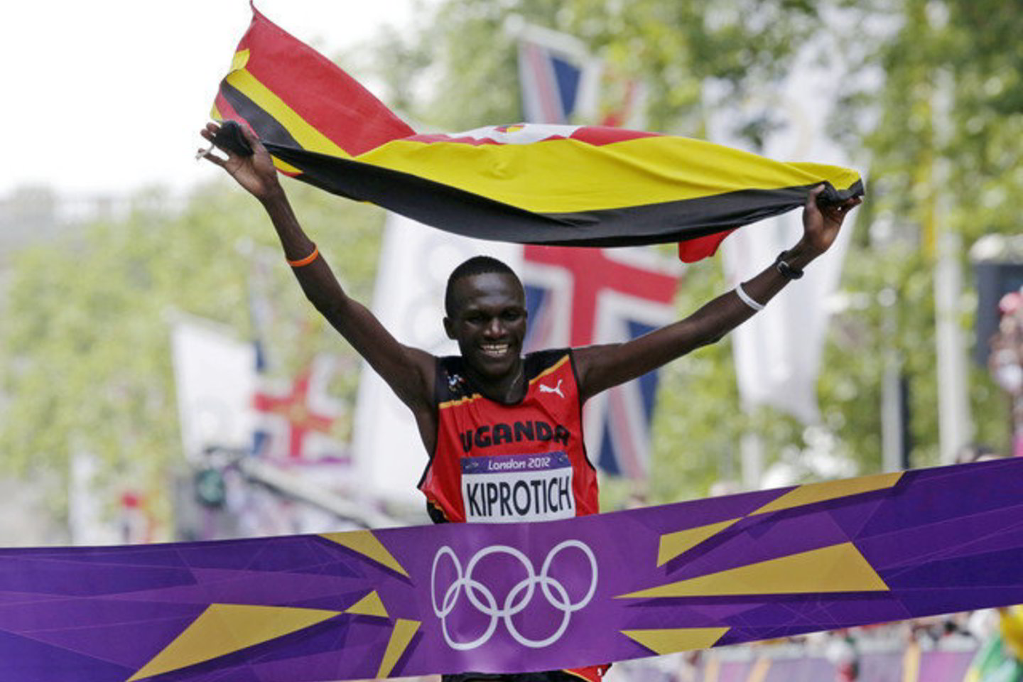 Londono olimpinių žaidynių vyrų maratono nugalėtoju sekmadienį tapo 23-ejų metų Ugandos bėgikas Stephenas Kiprotichas.(AP)