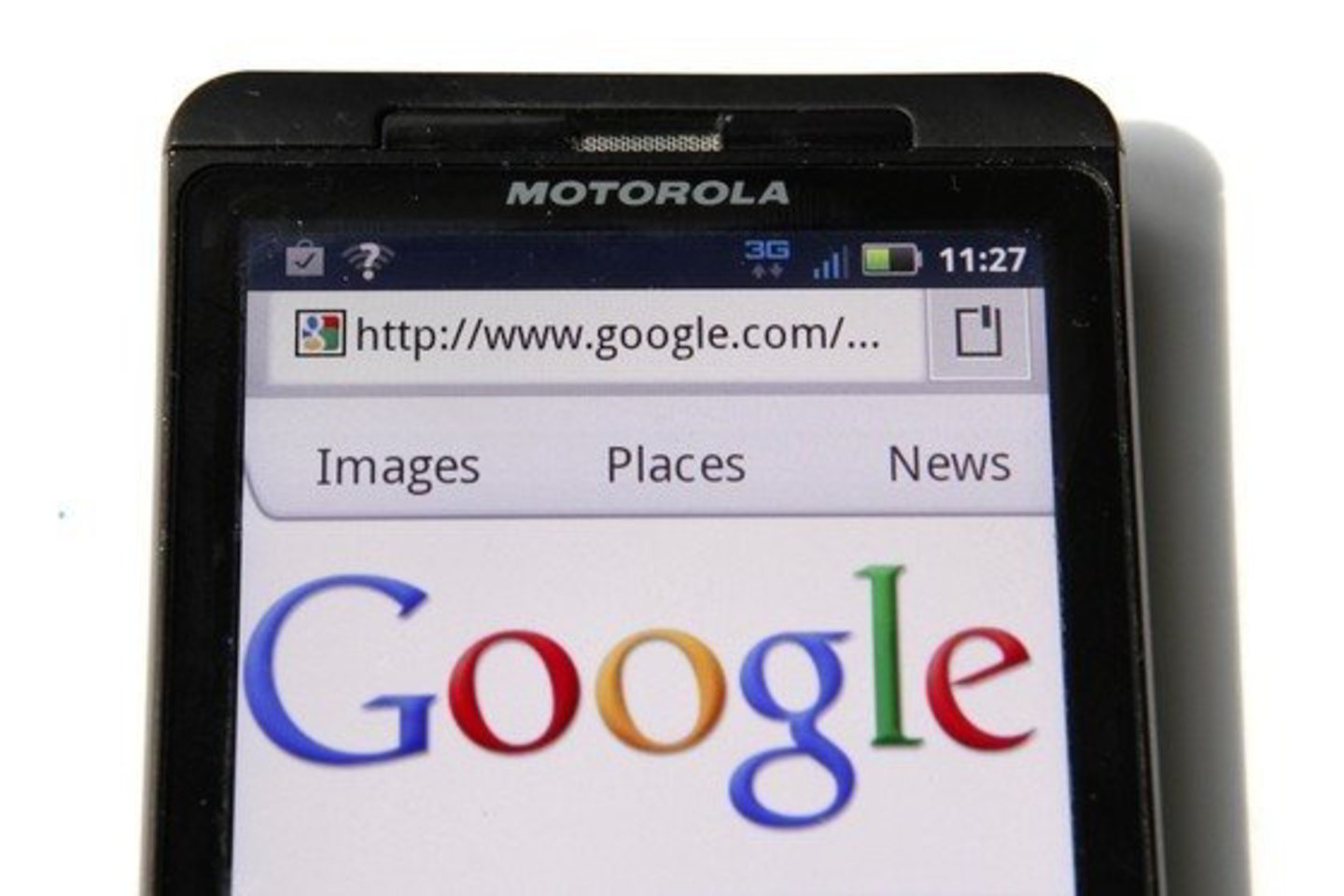 „Motorola“ atstovai užsimena, kad kompanija dėmesį nuo išmaniųjų telefonų ketina nukreipti į „pažangesnius ir pelningesnius įrenginius“.