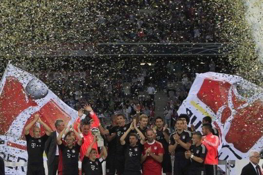 Miuncheno „Bayern“ ekipa penktą kartą iškovojo Vokietijos futbolo supertaurę (video)