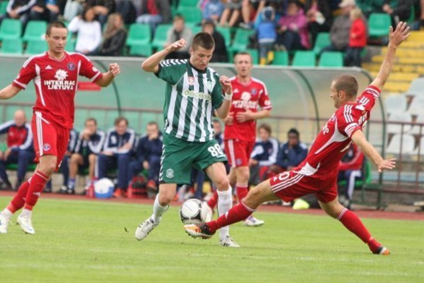 „Žalgirio“ ir „Ekrano“ dvikova baigėsi 0:0.