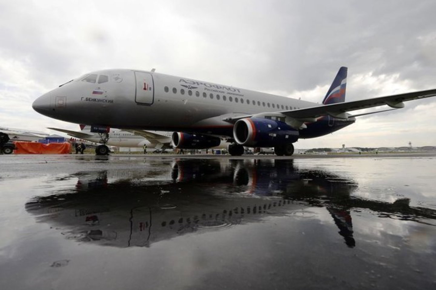 „Aeroflot“ lėktuvas, skridęs iš Niujorko į Maskvą, buvo priverstas nutūpti Islandijoje, nes nežinomas asmenuo pranešė, kad jame yra bomba.