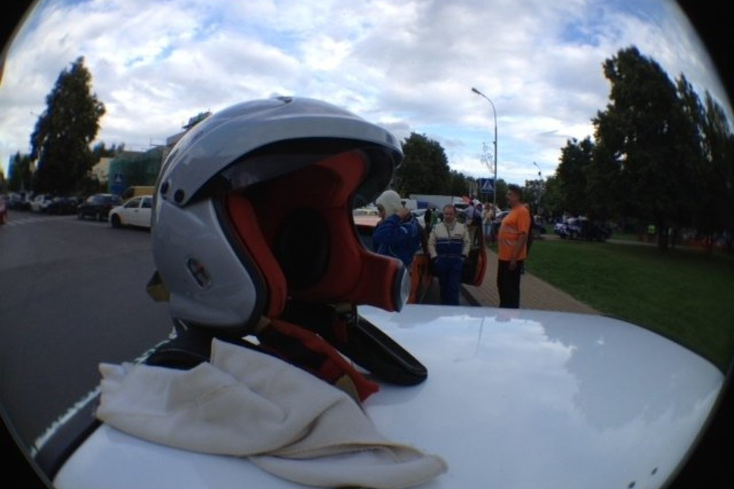 Penktadienio pavakarę prasidėjo tradicinės 300 ežerų raliu pavadintos lenktynės - „300 lakes rally“.