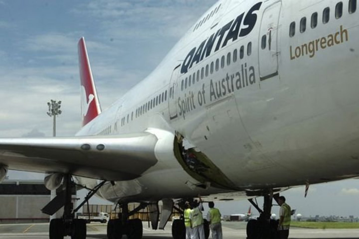 Anksčiau „Qantas“ užsiminė, kad šiais fiskaliniais metais pirmą kartą per 17 metų patirs grynųjų nuostolių.