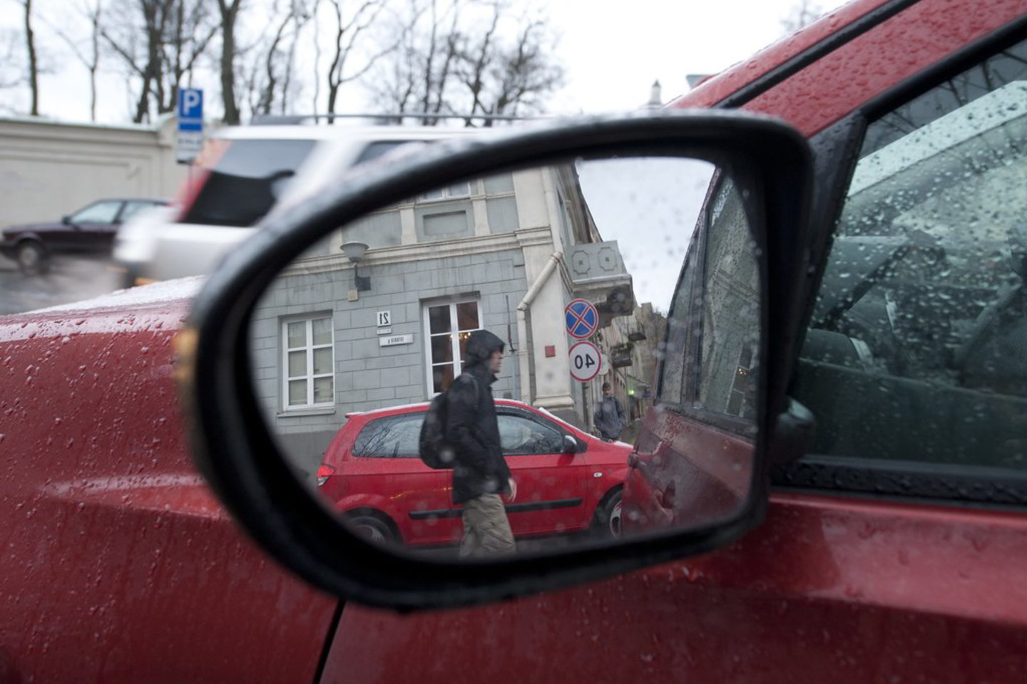 Policininkai pabrėžia, jog avarijos fotografavimas buvo ne tik šokiruojantis, bet ir pavojingas veiksmas.