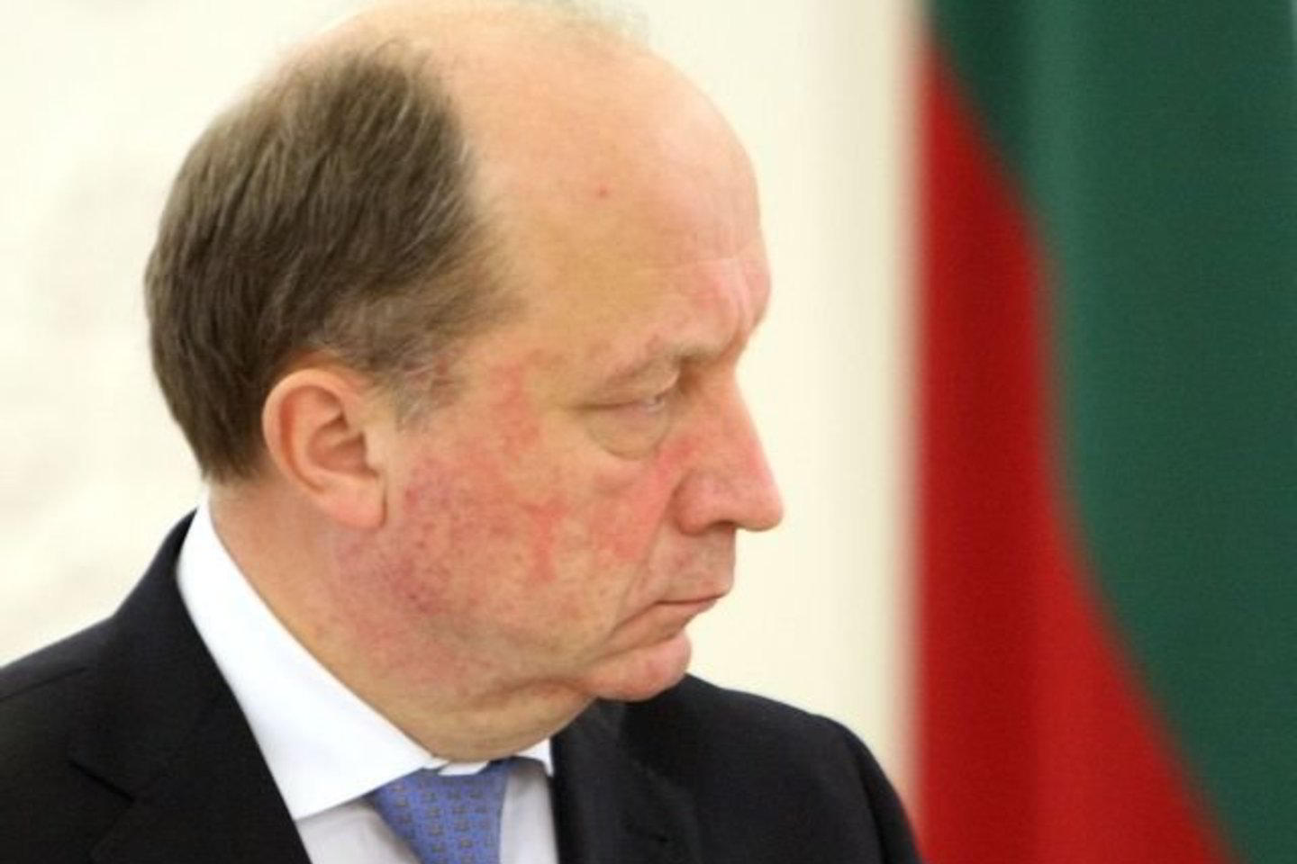A. Kubilius pastebėjo, kad Molėtų savivaldybėje šilumos kilovatvalandė kainuoja 18 centų, o Vilniuje jos kaina siekia 29-30 centų.