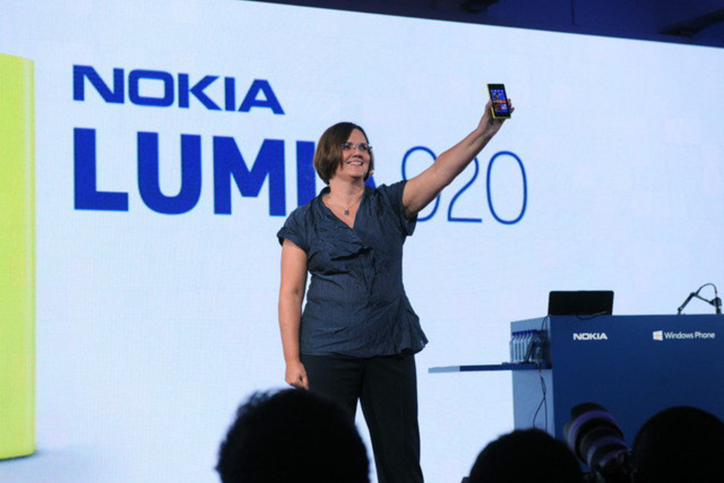 Investuotojai jau pareiškė abejones, ar „Windows Phone 8“ gali padėti Suomijos kompanijai susigrąžinti sėkmę.