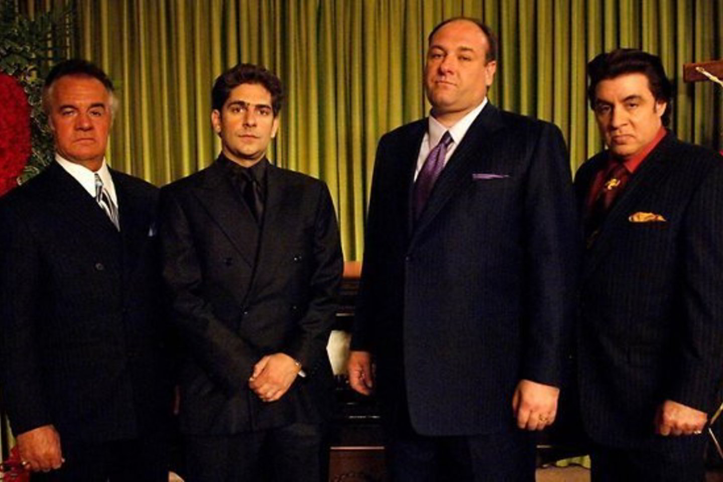 Pagrindinių serialo „Sopranai“ („The Sopranos“) personažų priešininkai - iš kilę Rytų Europos.