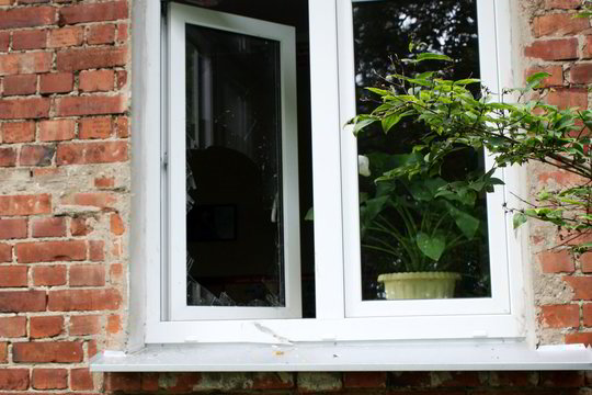 Rėkyvos mokyklos langus išbarškino piligrimai?