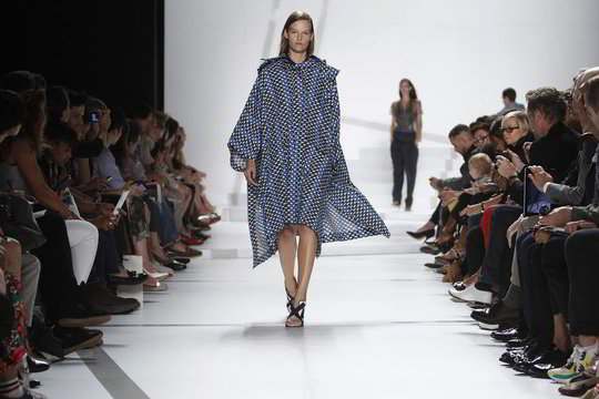 Niujorkas plojo sportiškai „Lacoste“ elegancijai