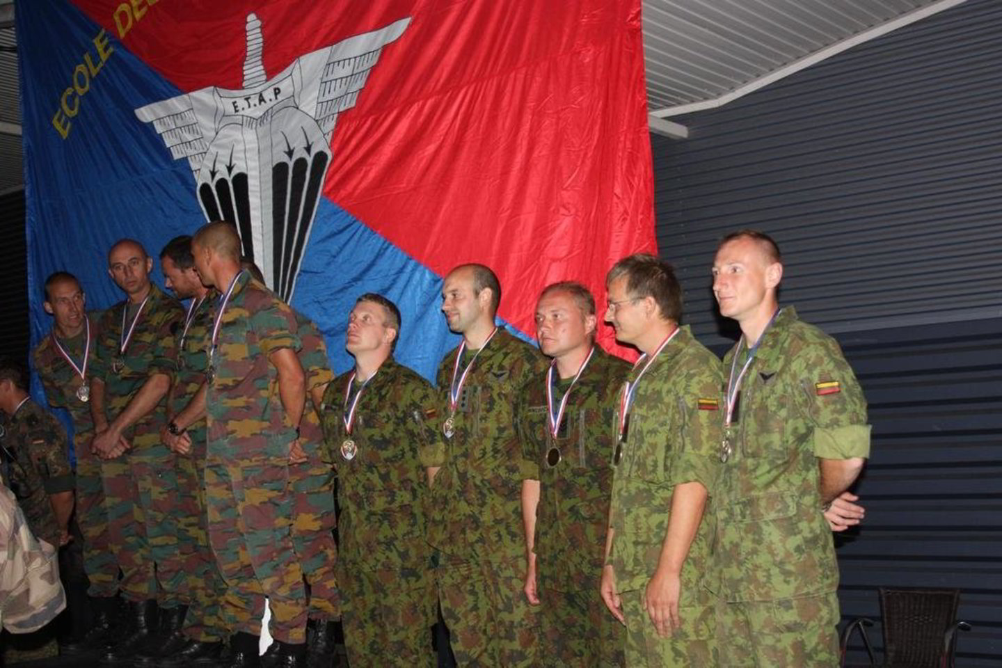 Lietuvos kariuomenės parašiutininkai šiose kasmet Prancūzijoje organizuojamose varžybose dalyvauja nuo 2006 metų ir Lietuvos kariai juose nuolat laimi prizines vietas.