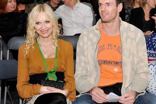 Iš minios išsiskyręs K. Lavrinovičius susidomėjo lietuviška mada