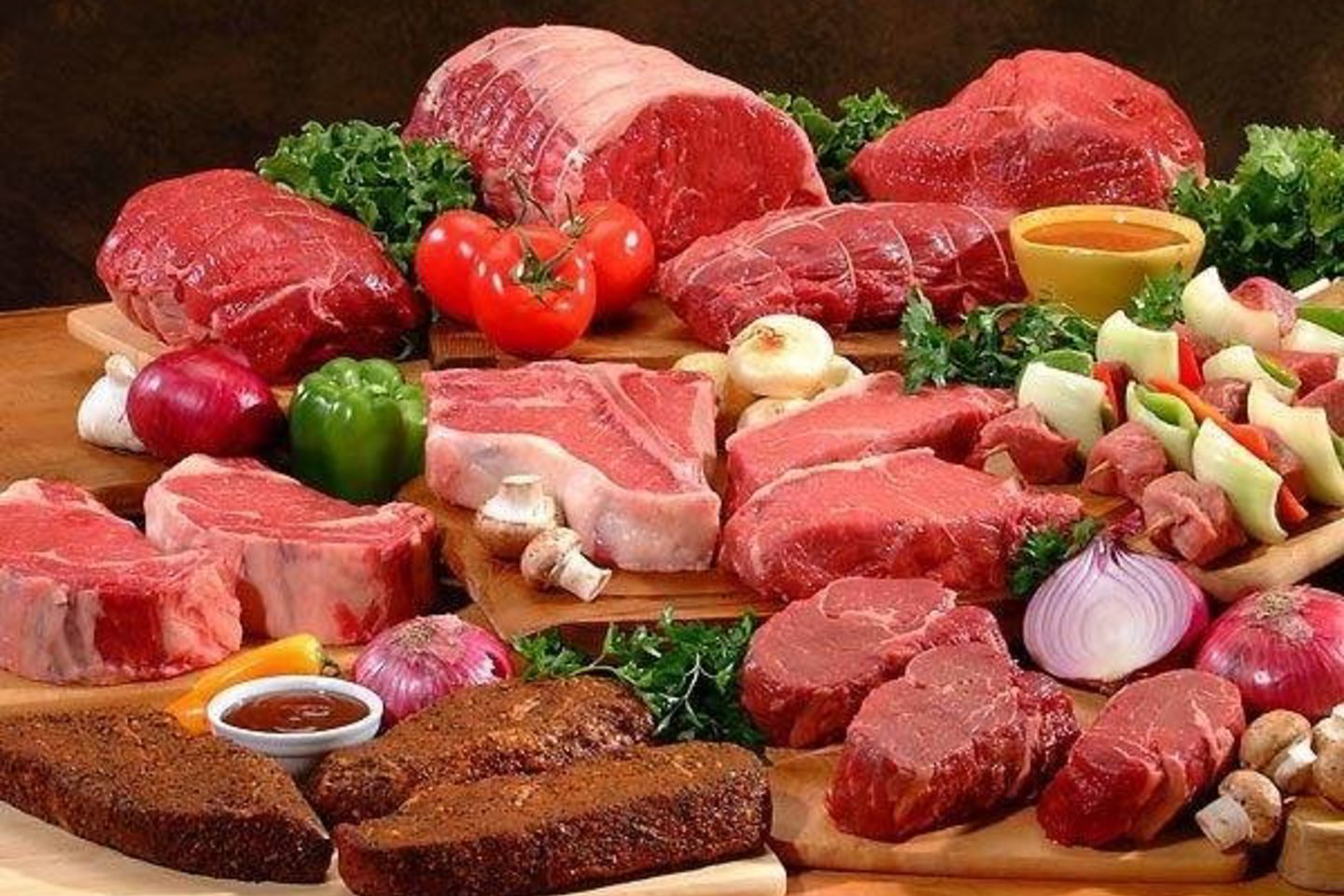 Įvairiausių mitų apie maisto produktus – begalė: „brangesni produktai kokybiškesni už pigesnius“, „šviežiuose vaisiuose ir daržovėse daugiau vitaminų nei šaldytuose“...