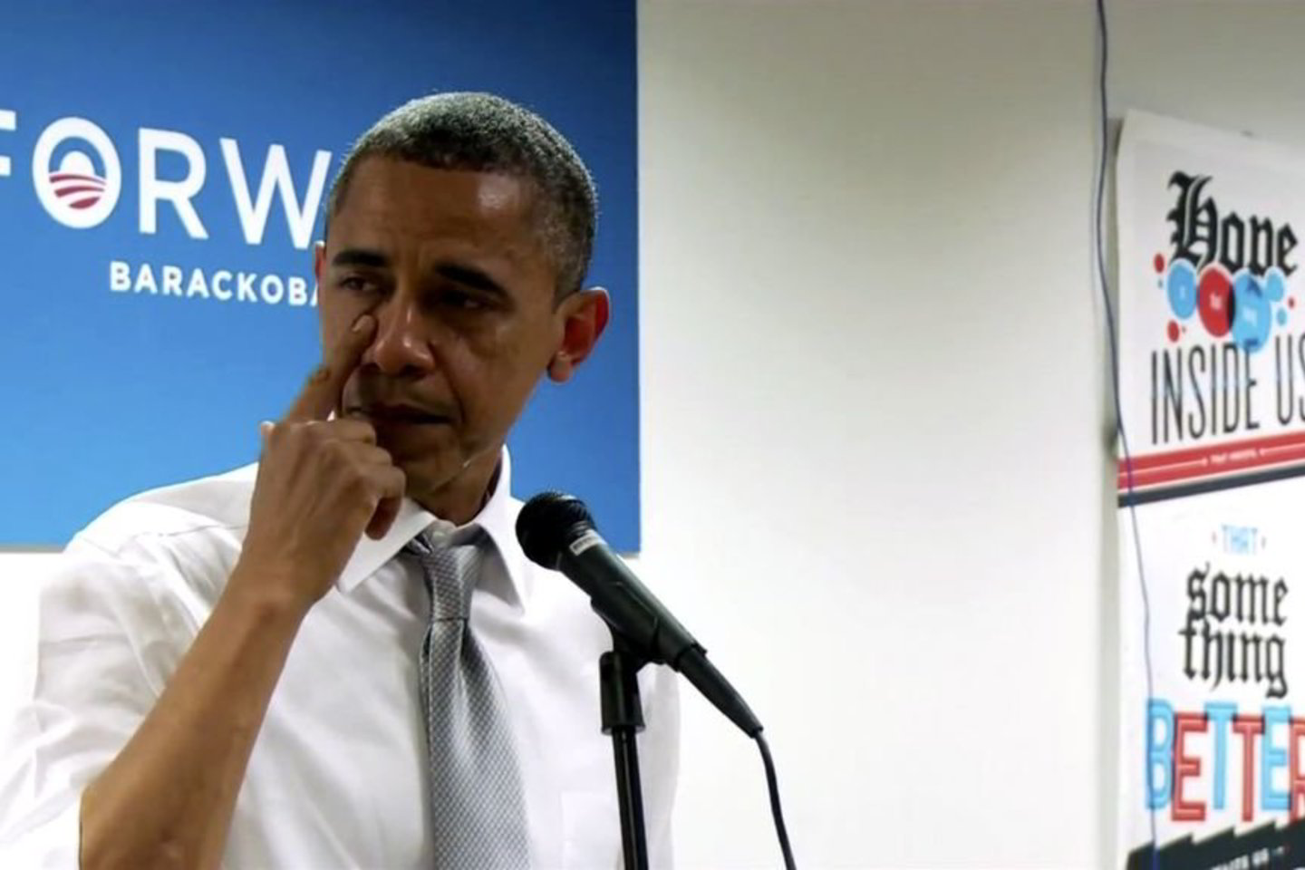 B. Obama pratrūko emocijomis trečiadienį Čikagoje, kai sakė trumpą kalbą po pergalės prieš Mittą Romney ir dėkojo savo štabui už sunkų ir pasiaukojantį darbą.