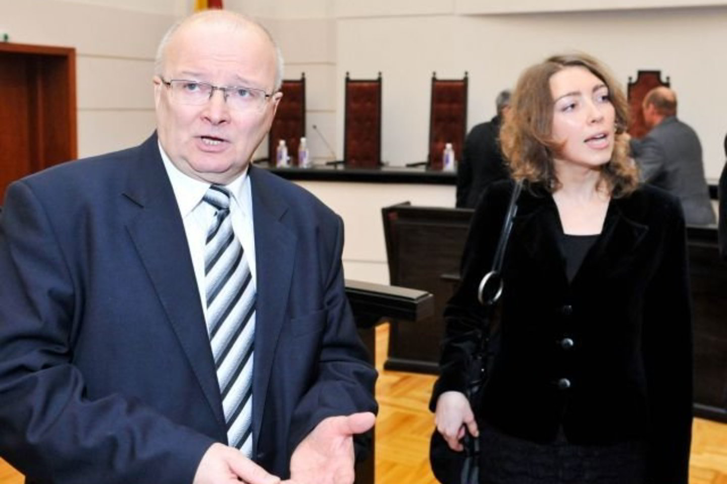 Z. Vaigauskas ir prezidentės patarėja Indrė Pukanasytė šeštadienį dalyvavo Konstitucinio Teismo posėdyje. Dabar abu laukia Seimo sprendimų.<br>T. Bauras