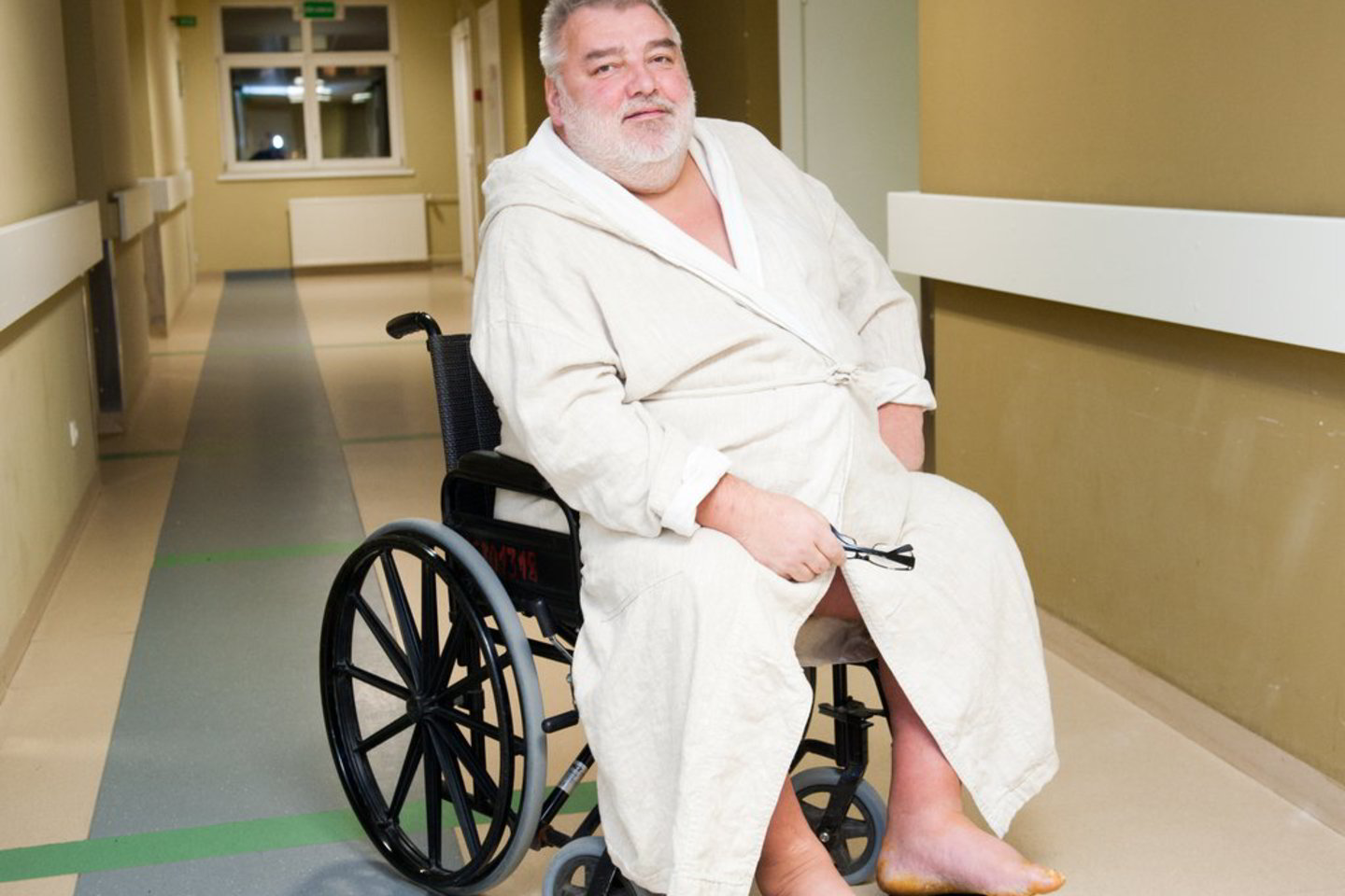 A.Bumblauskas gydosi Vilniaus universitetinės ligoninės Reabilitacijos skyriuje. Operuota koja remtis į žemę profesoriui bus galima tik kitų metų vasario pradžioje.<br>T. Bauras