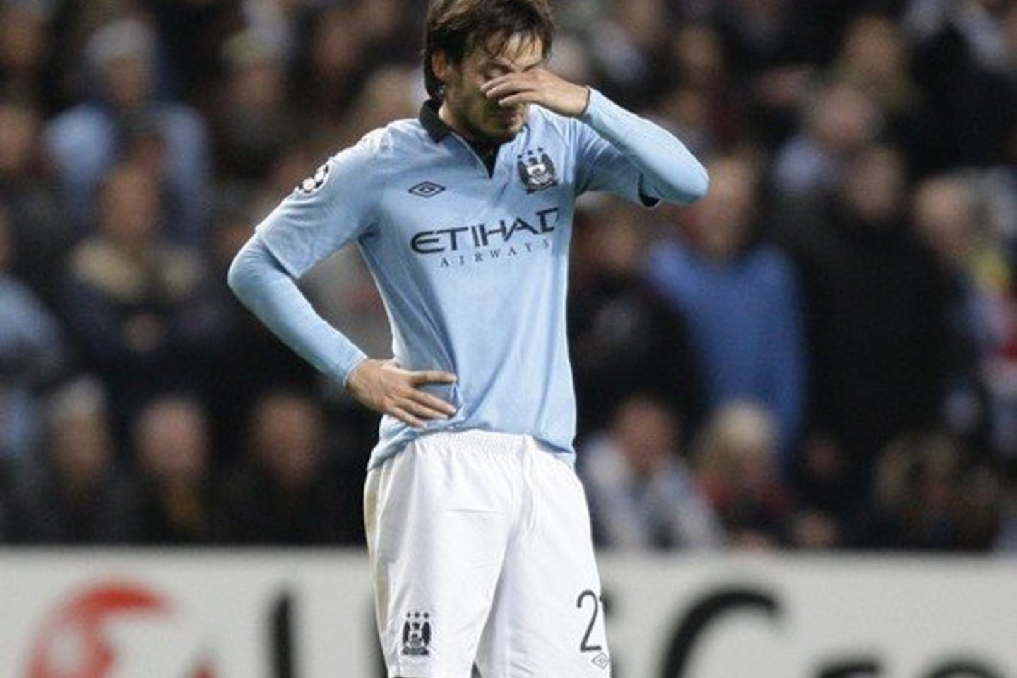 „Manchester City“ komanda jau antrus metus iš eilės nesugeba peržengti grupės etapo, o dabar gali prarasti ir paguodos prizą – vietą Europos lygoje.