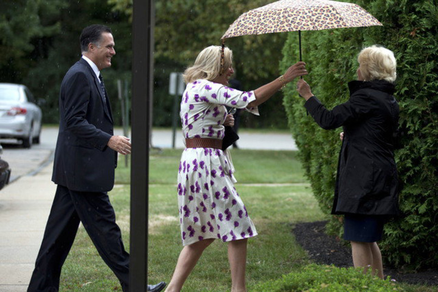 M. Romney sprendimas sugrįžti į „Marriott“ nestebina dėl jo glaudžių ryšių su kompanija.