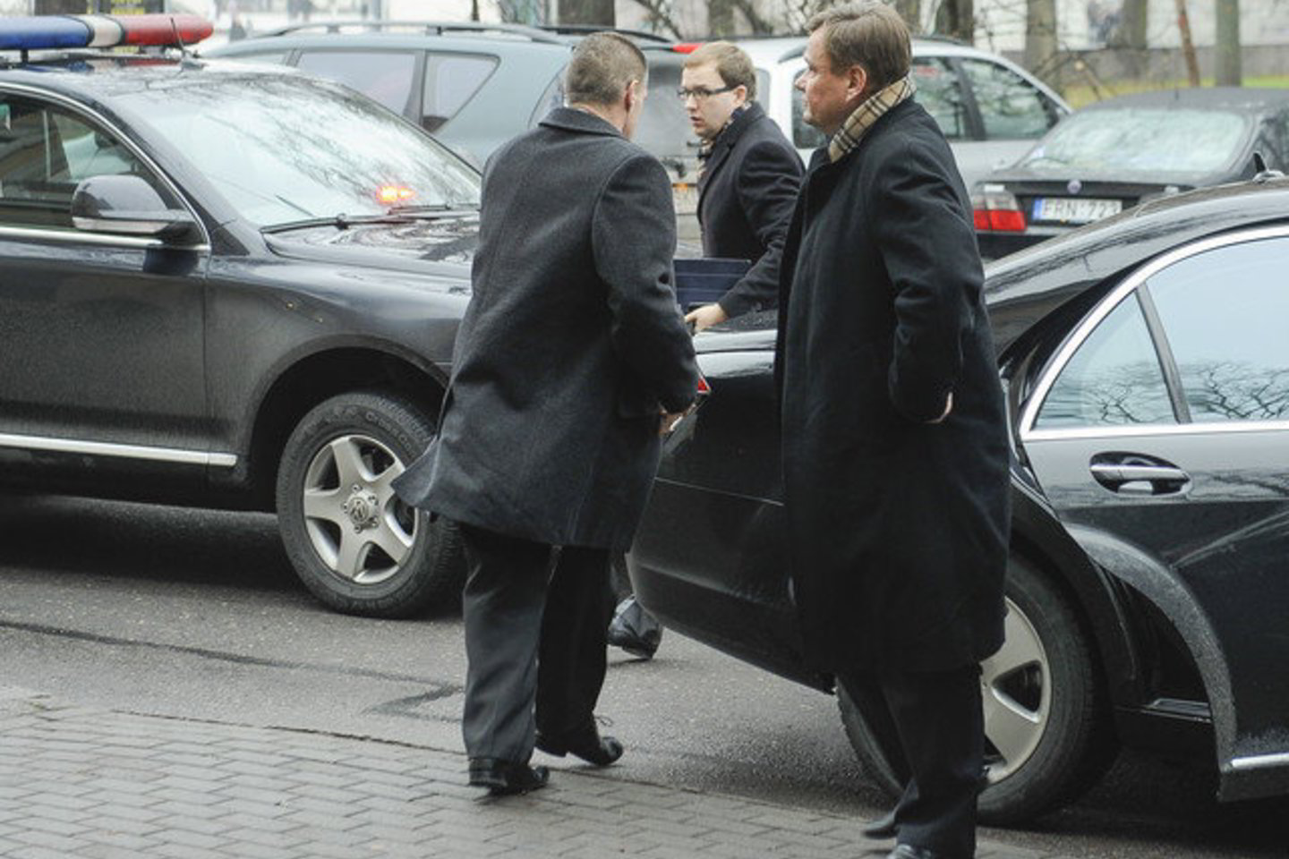 V. Gedvilas siūlo dar metus pratęsti sumažinimus Seimo narių parlamentinei veiklai skiriamoms lėšoms, kompensacijoms už tarnybinių telefonų naudojimą, parlamento vadovų reprezentacinėms išlaidoms.