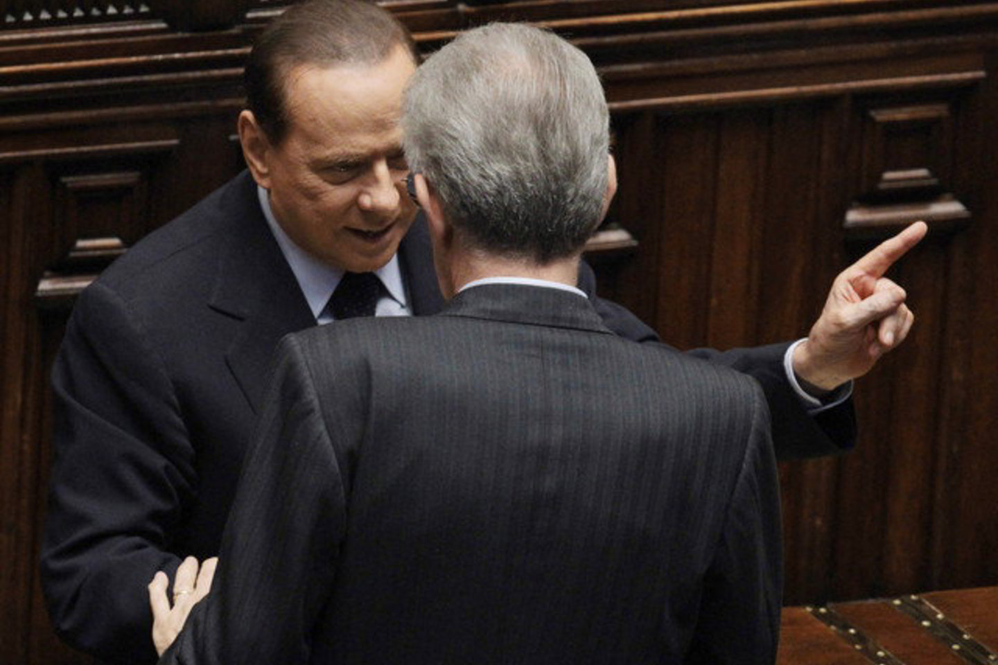 S. Berlusconi ketina dalyvauti vasarį vyksiančiuose parlamento rinkimuose, tačiau M. Monti dar nėra tiksliai apsisprendęs dėl to.