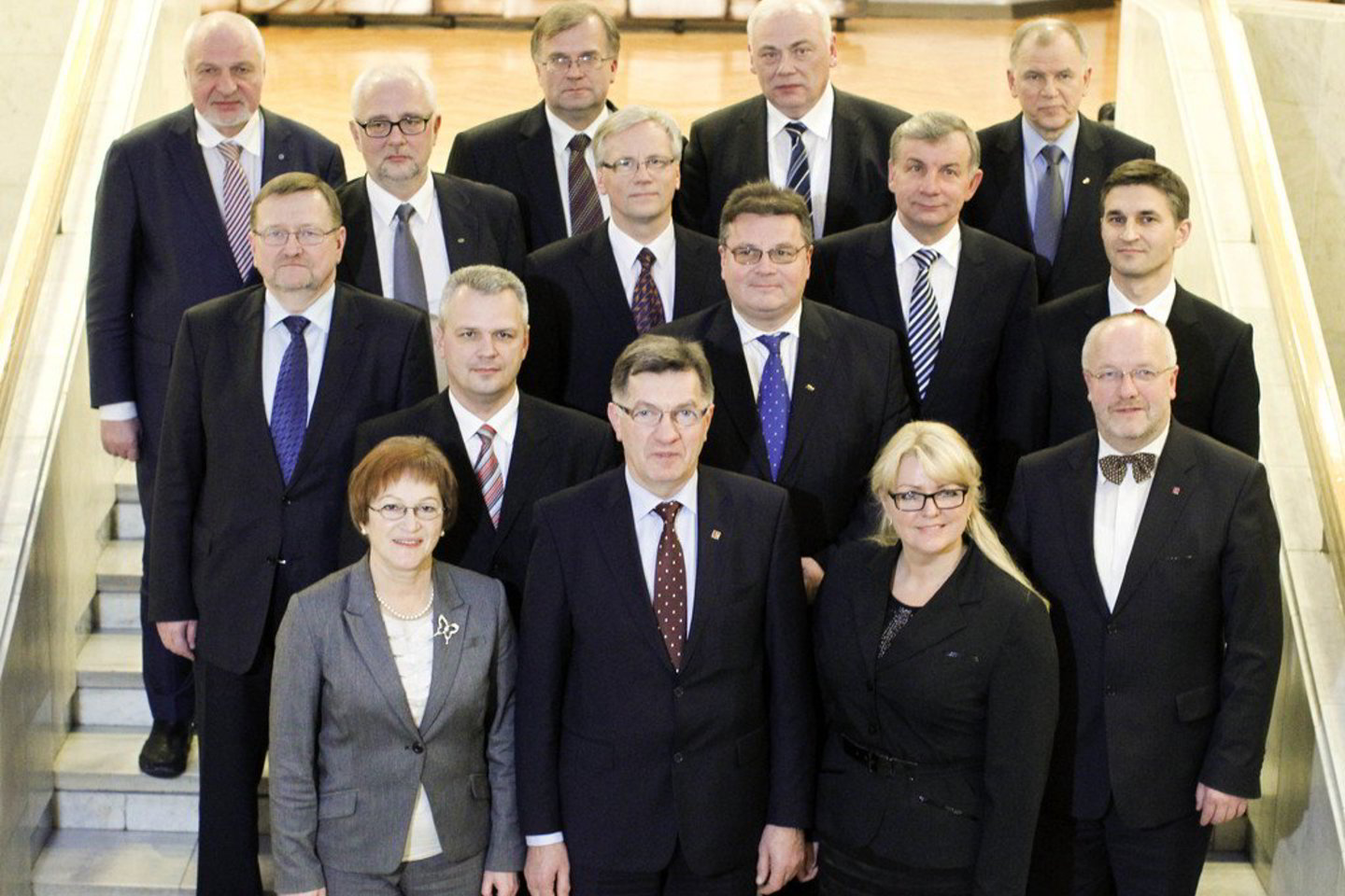 Penktadienį naujoji Vyriausybė susirinko į pirmąjį posėdį.