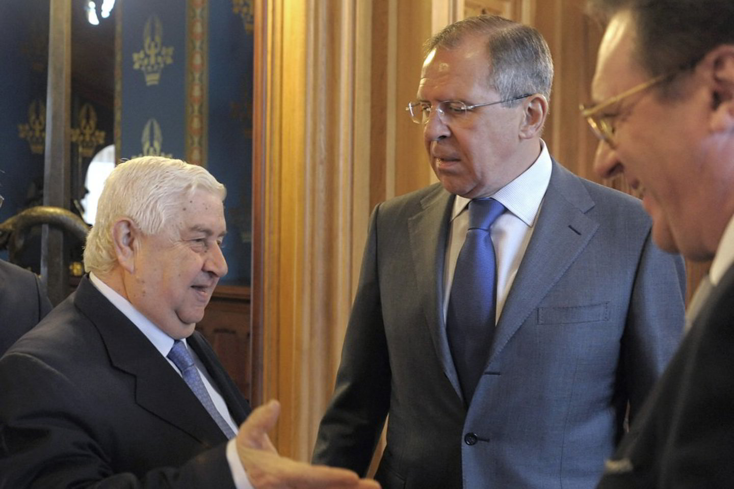 Rusijos užsienio politikos vadovai M. Bogdanovas (kairėje) ir S. Lavrovas (centre).