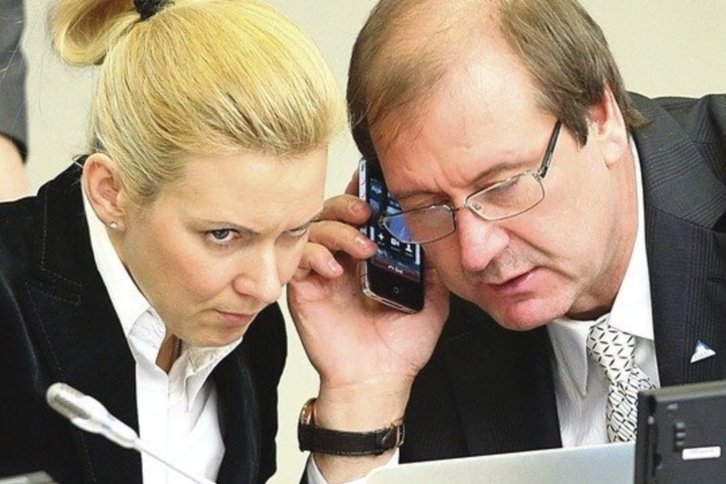 Atrodo, kad Darbo partijos pirmininkas V. Uspaskichas nuo savo bendražygės V. Vonžutaitės neslepia jokių paslapčių.