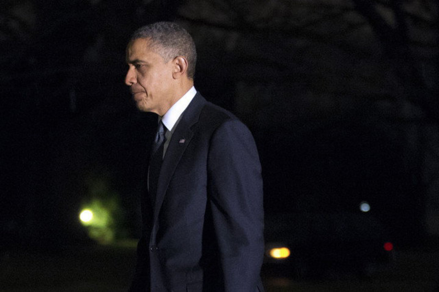 B. Obama pareiškė, jog artimiausiomis savaitėmis „panaudos visą savo valdžią, kad visus tėvynainius įtrauktų į veiklą, kuria siekiama užkirsti kelią tragedijoms”.